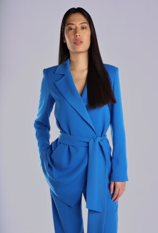 Blazer comprido com cinto